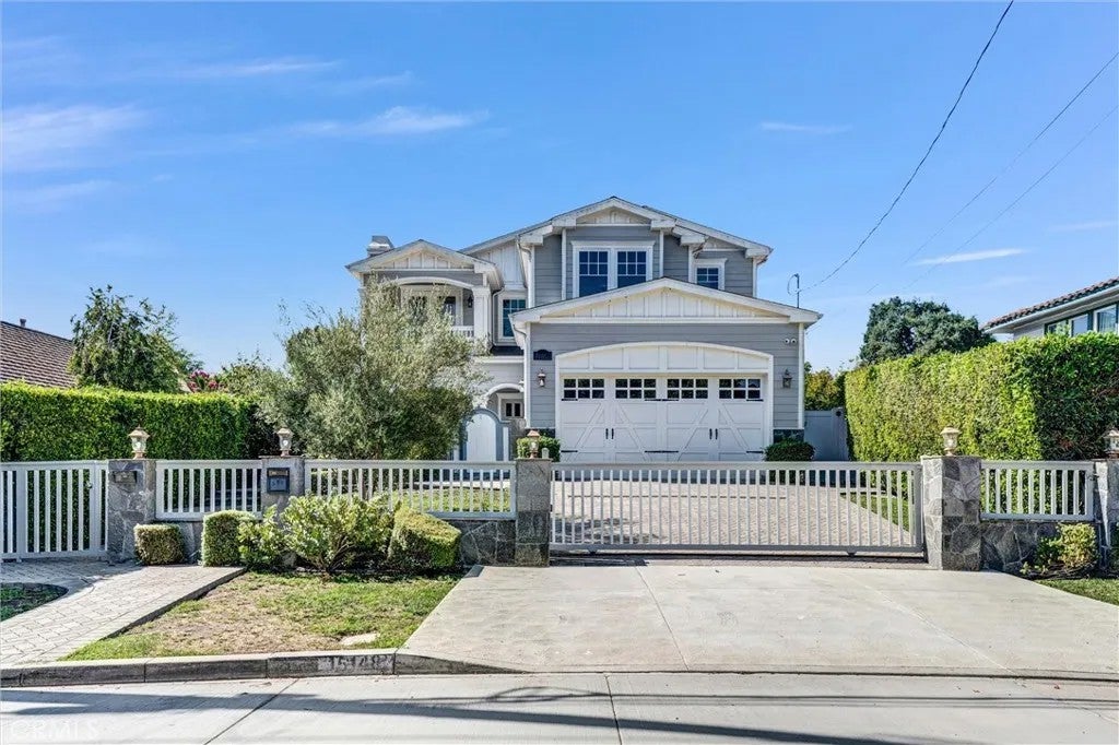 15148 Greenleaf — photo