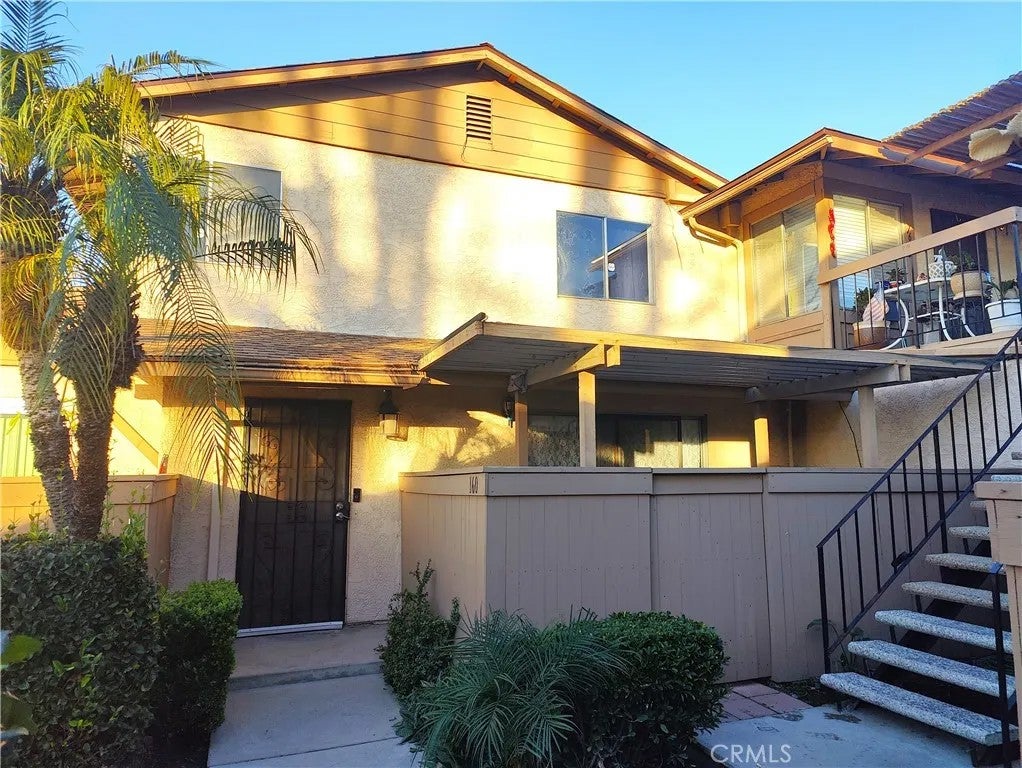 1425 Forest Glen — photo