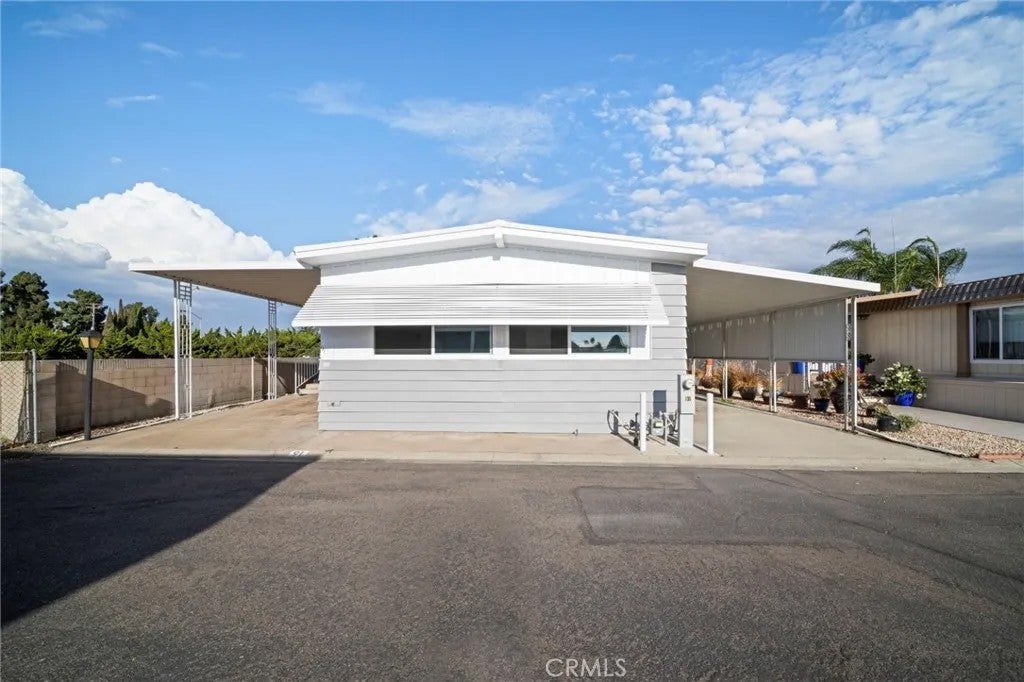 91 N El Camino Real 29 — photo