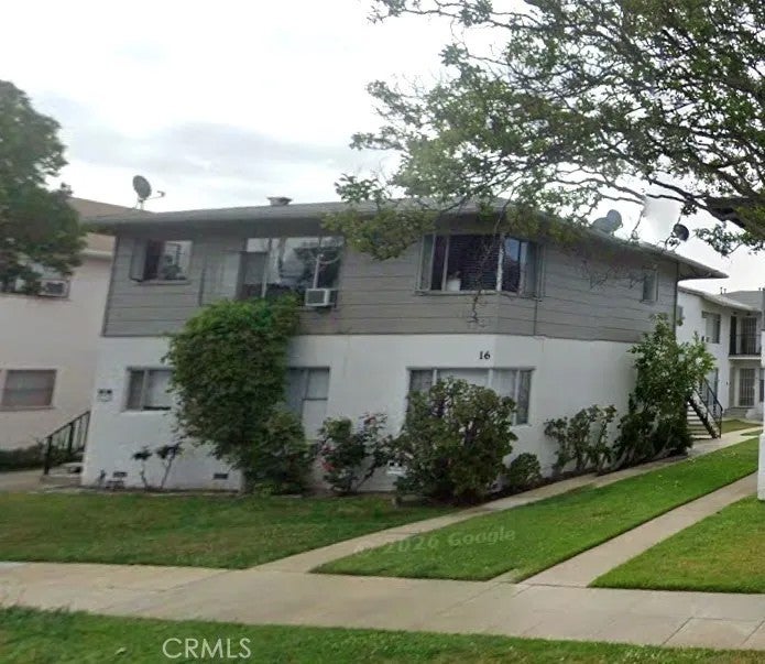16 W Grand Avenue C — photo