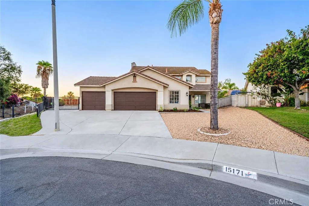 15171 Biarritz Street — photo