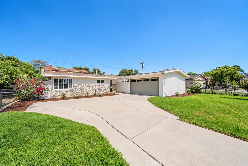 1281 Colony Drive — photo