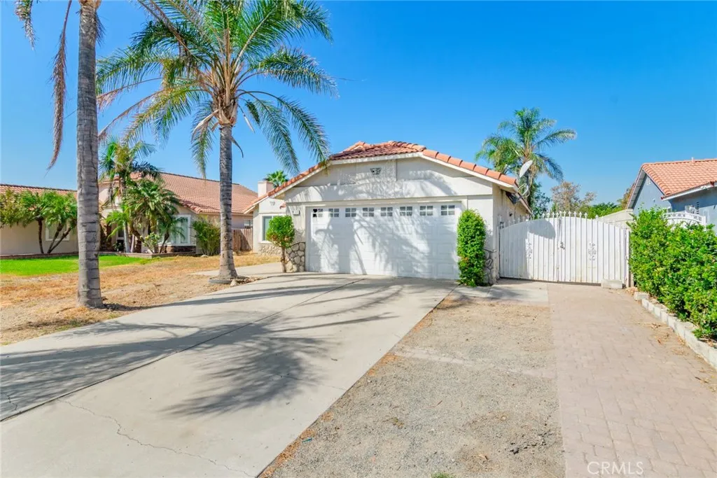 8344 Bermuda Court — photo