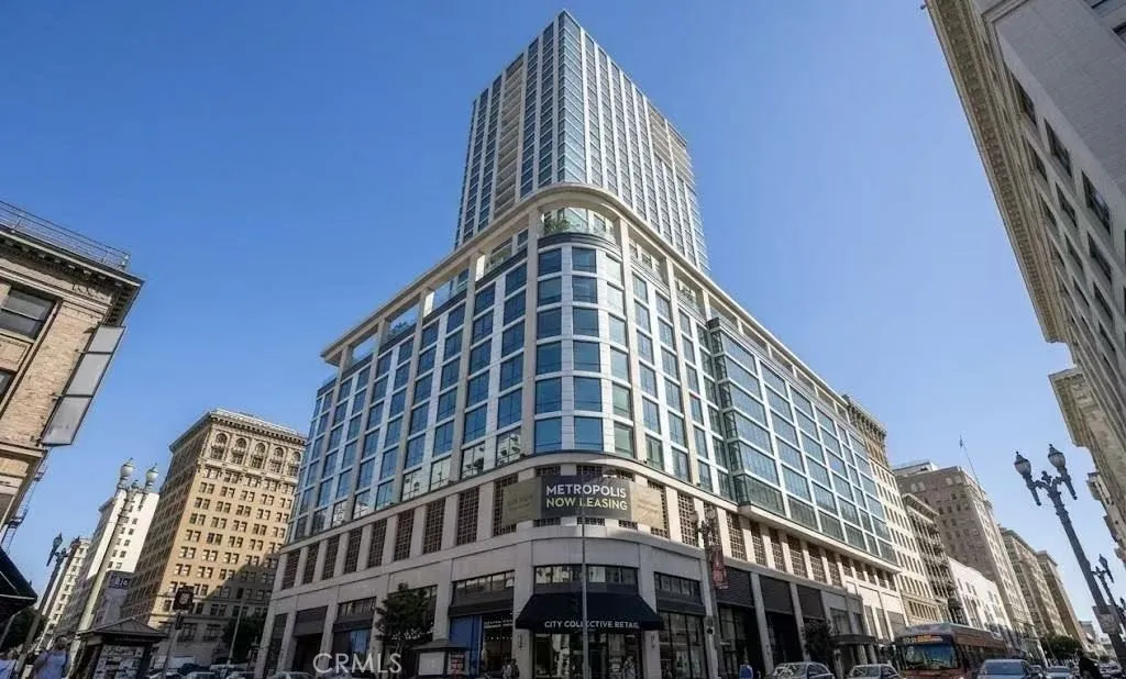 400 S Broadway Unit 601 — photo