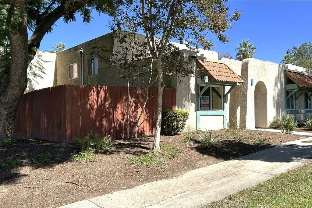 1326 Wheaton — photo