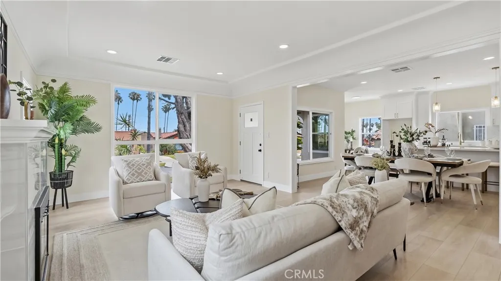 5513 S Mullen — photo