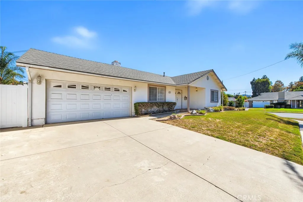 2740 Sunbright — photo