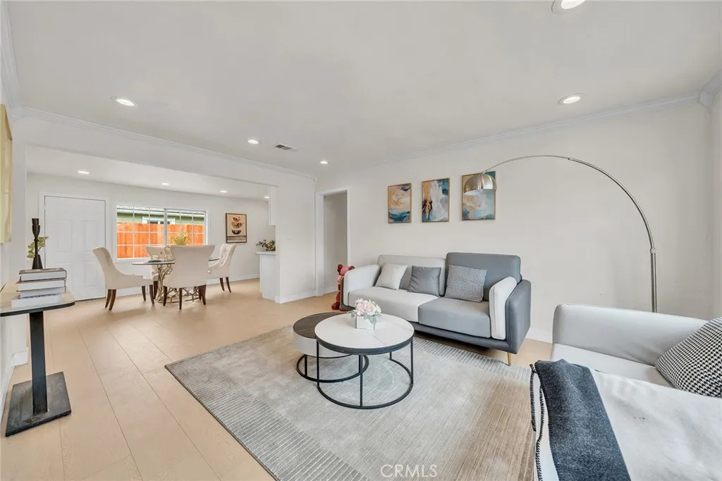 517 E 184th Street, Carson, CA 90746 — photo 2