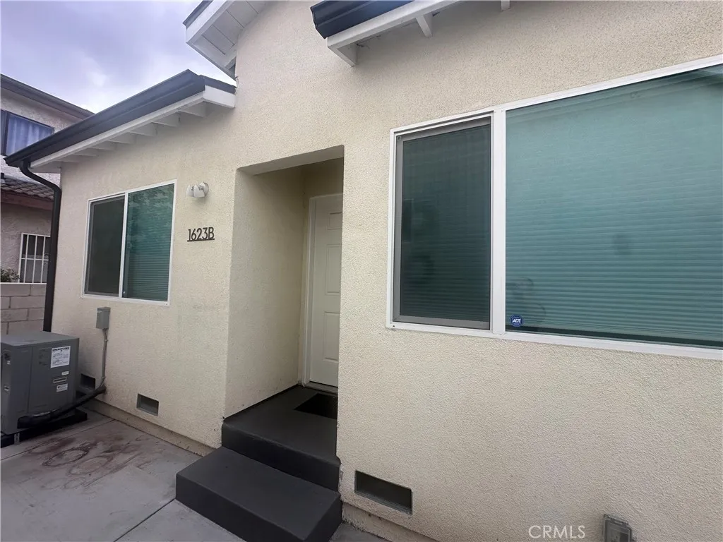 1623 S Atlantic Unit B — photo