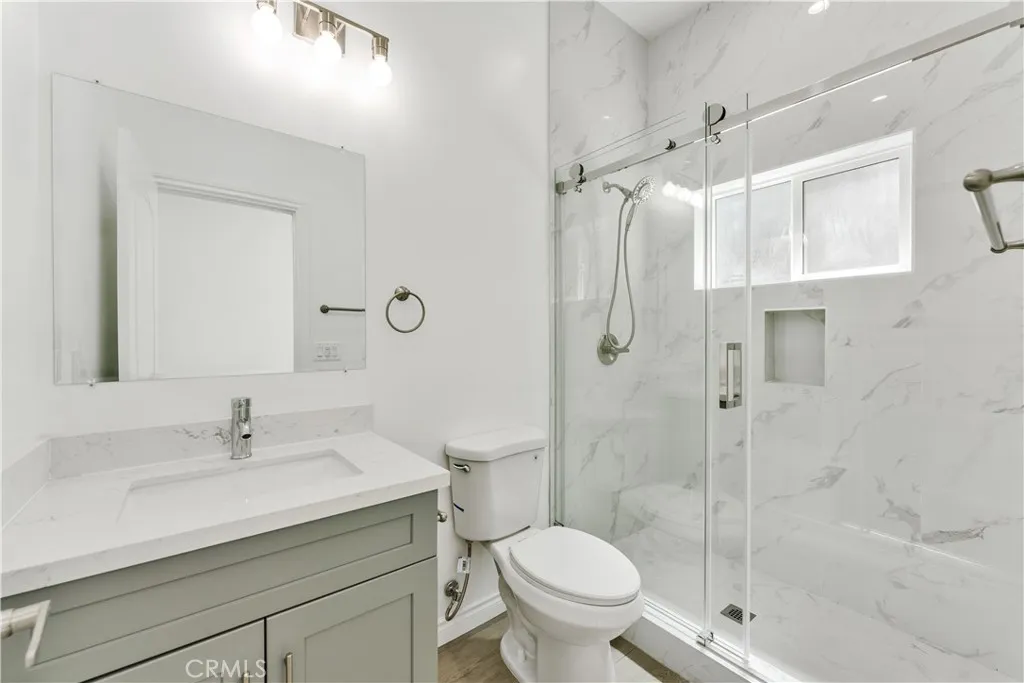 656 E I Street Unit B — photo