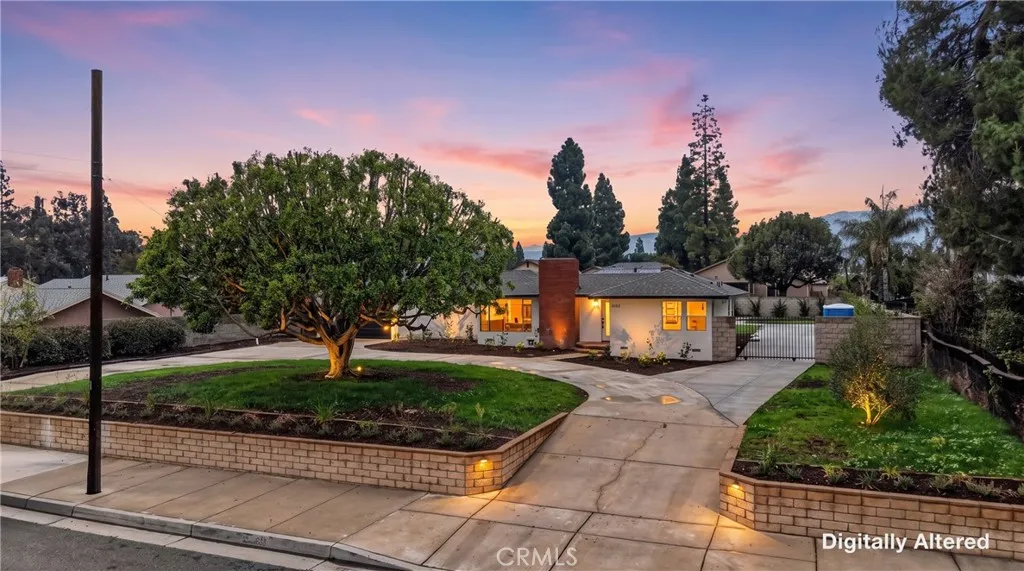 1022 W Francis Street — photo