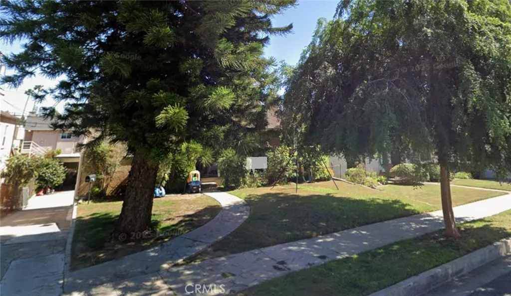 1602 Trenton — photo