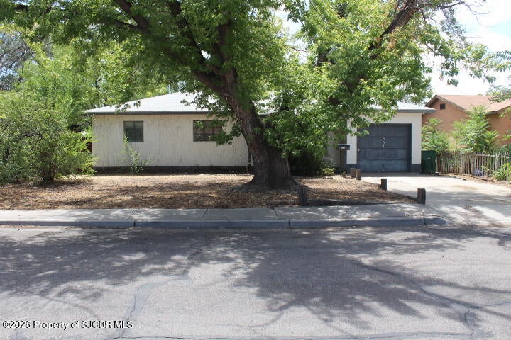 507 E 16th Street — photo