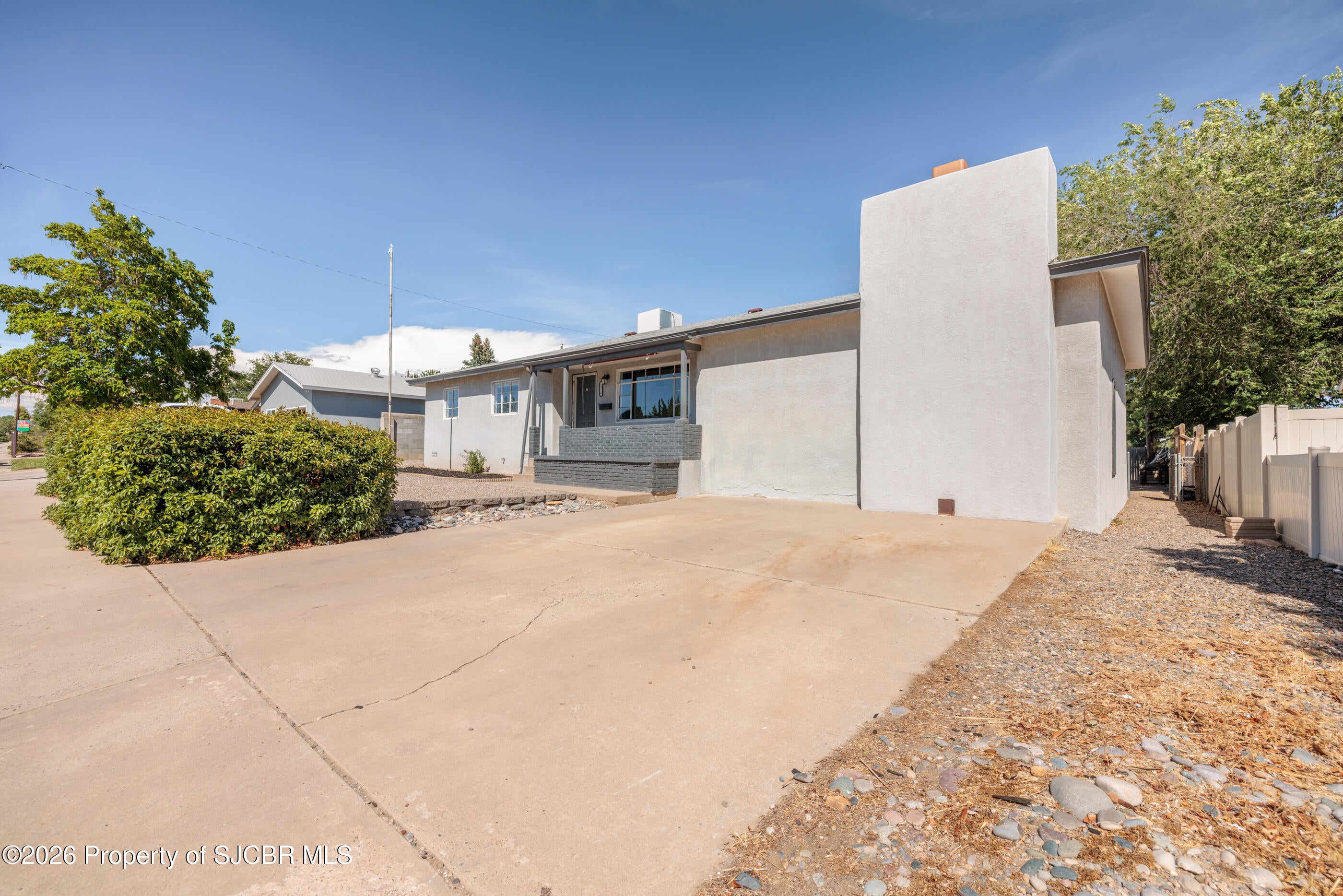 1516 N Carlton Avenue — photo