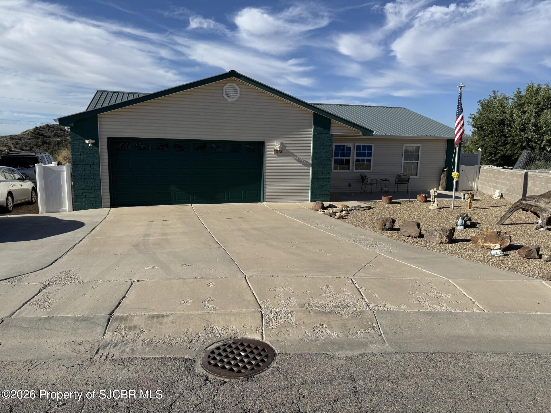 1318 Plum Tree Circle — photo