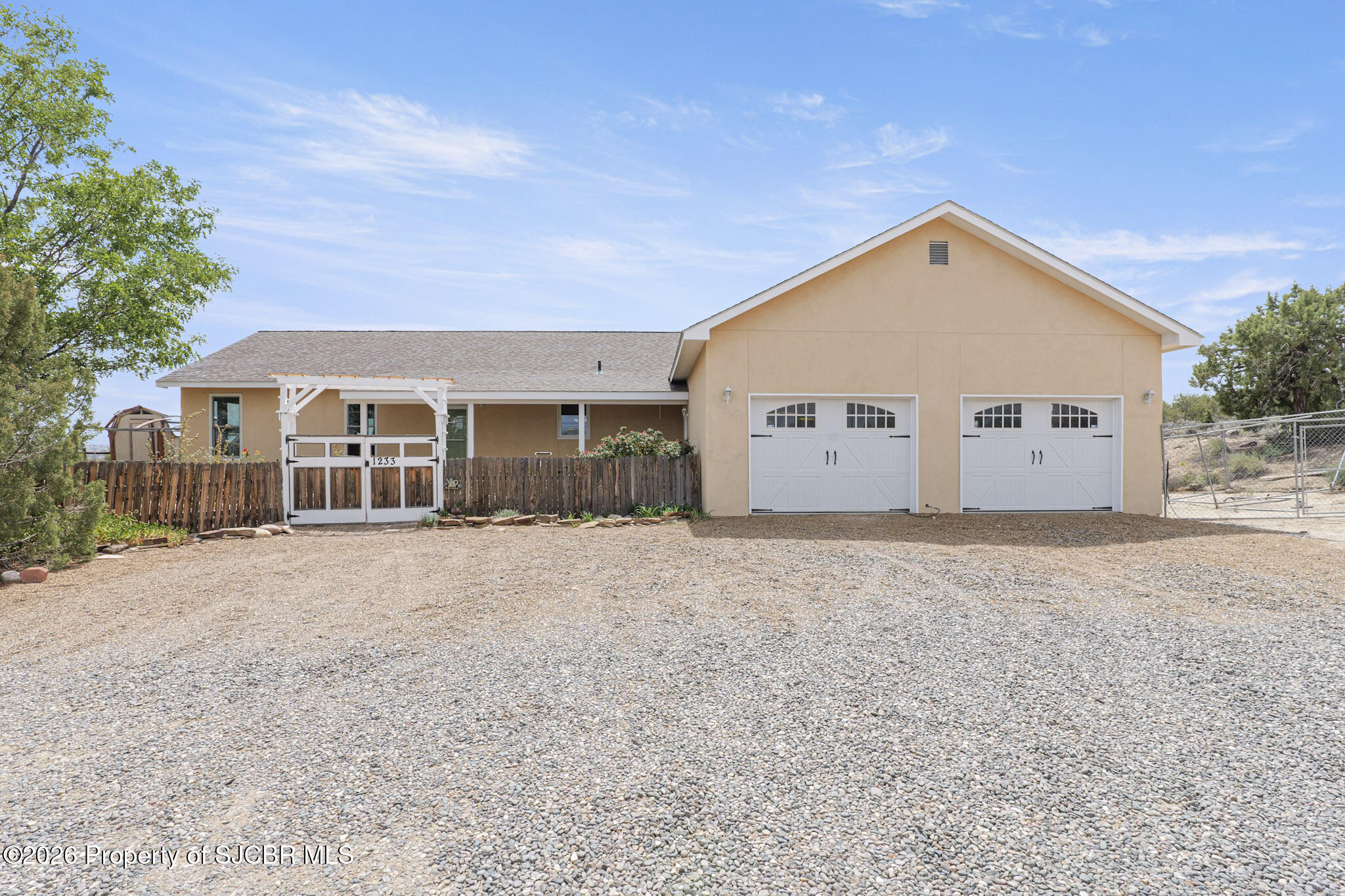 1233 Nm 574 — photo
