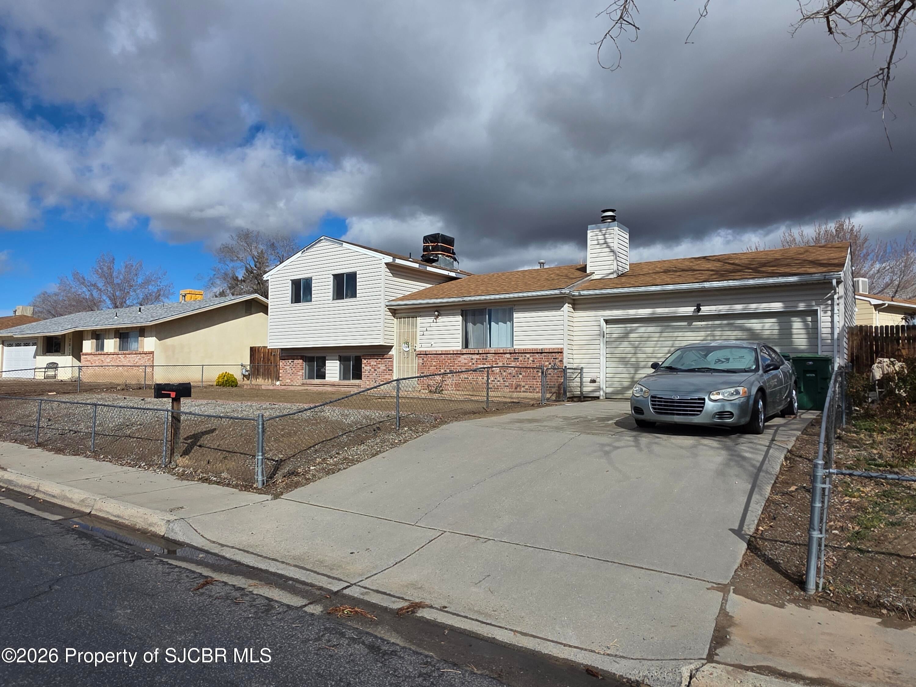 2616 E 24th Street — photo