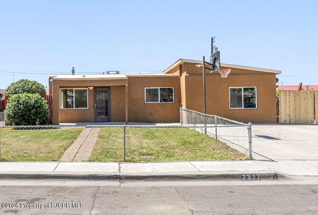 2317 E 10th Street — photo