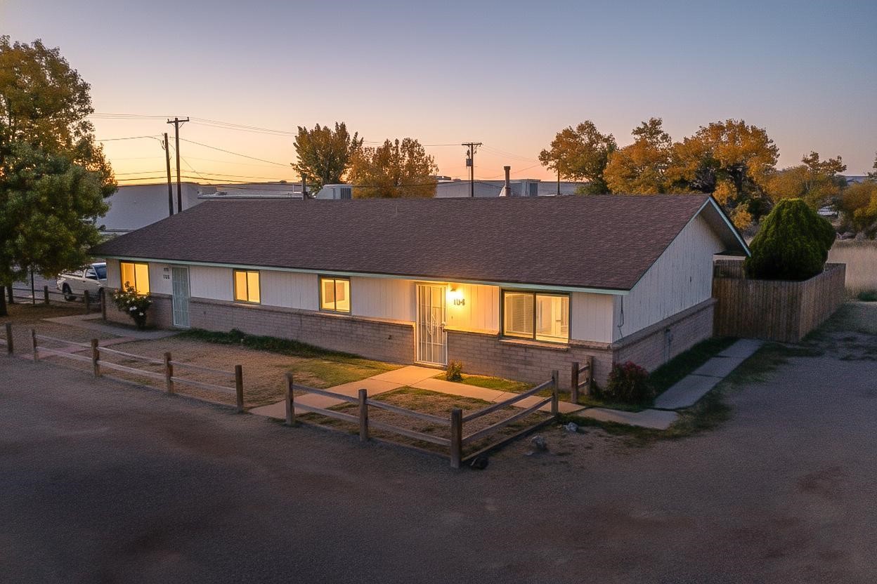 102-104 Nathan Court — photo