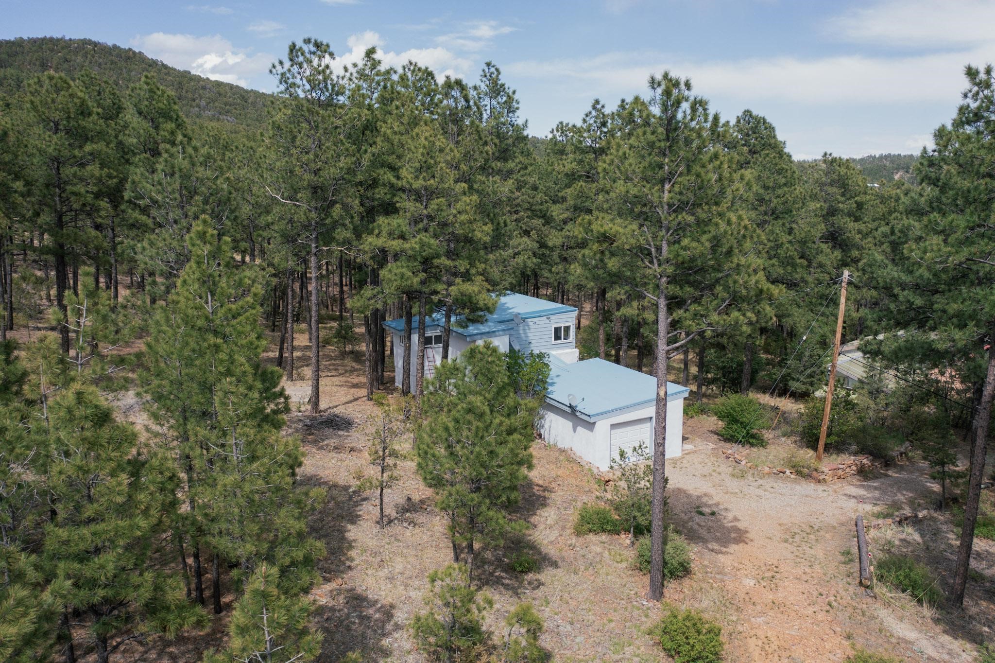 4 El Paraiso Drive — photo