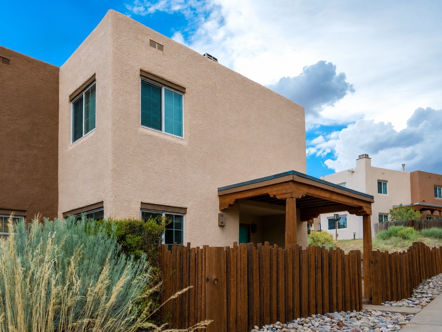 2210 Miguel Chavez 1111 — photo