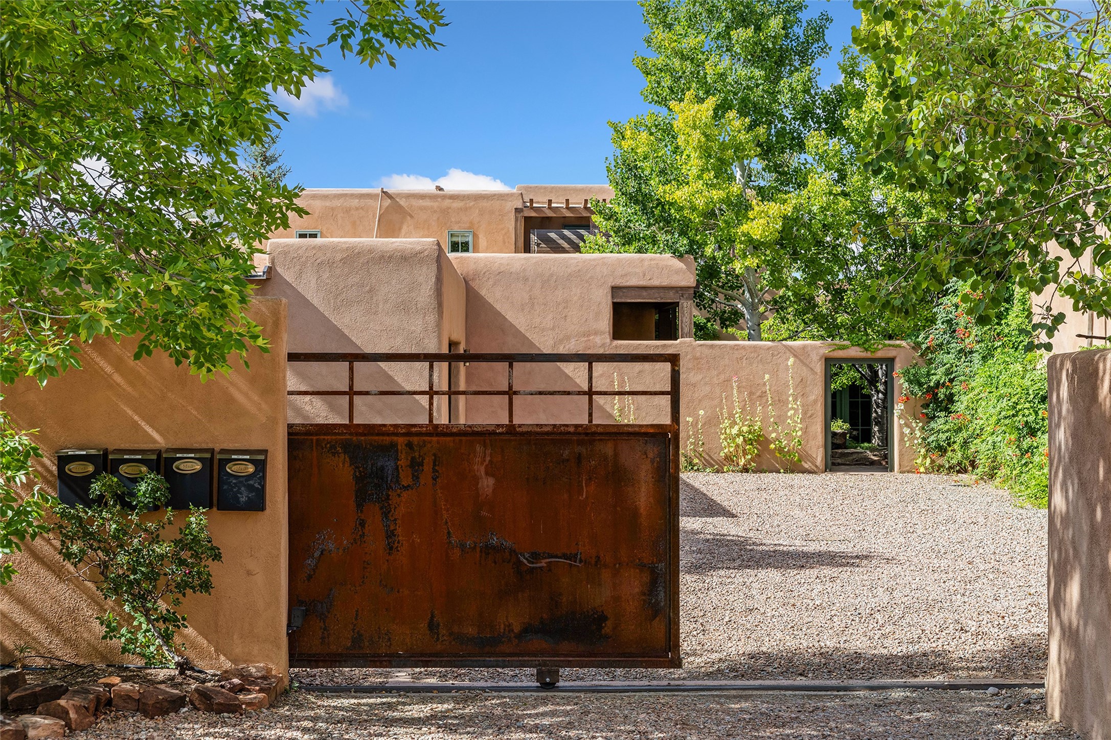 992 and 994 Old Pecos Trail — photo