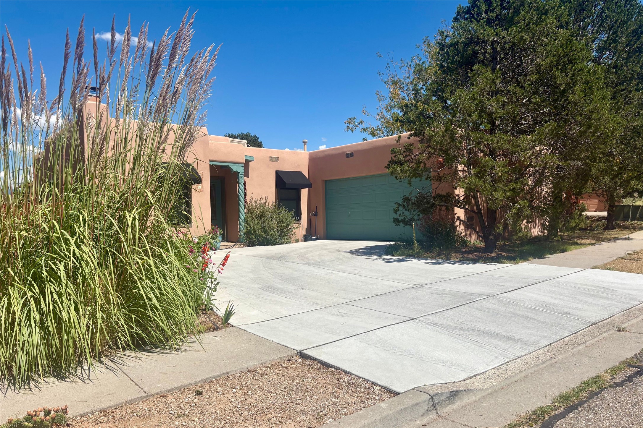 2921 Pueblo Pintado — photo