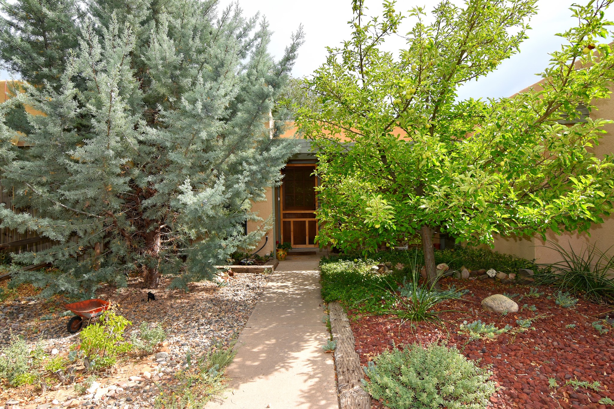 3228 Calle de Molina — photo