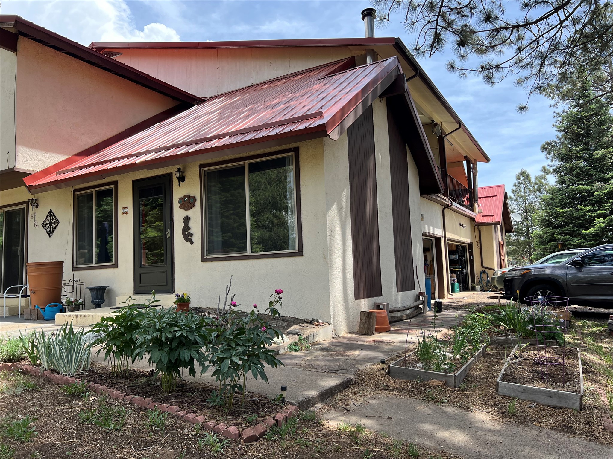 13 Pendaries Village Lane — photo