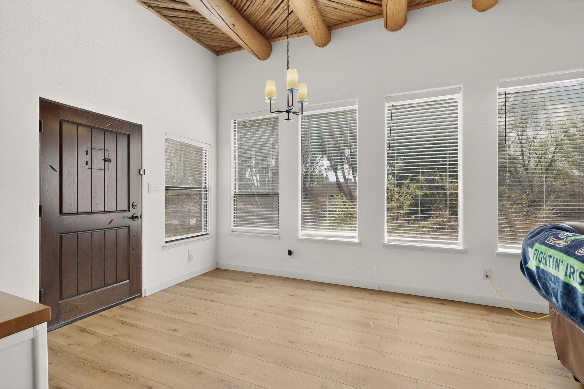 6516 Horseshoe Drive — photo
