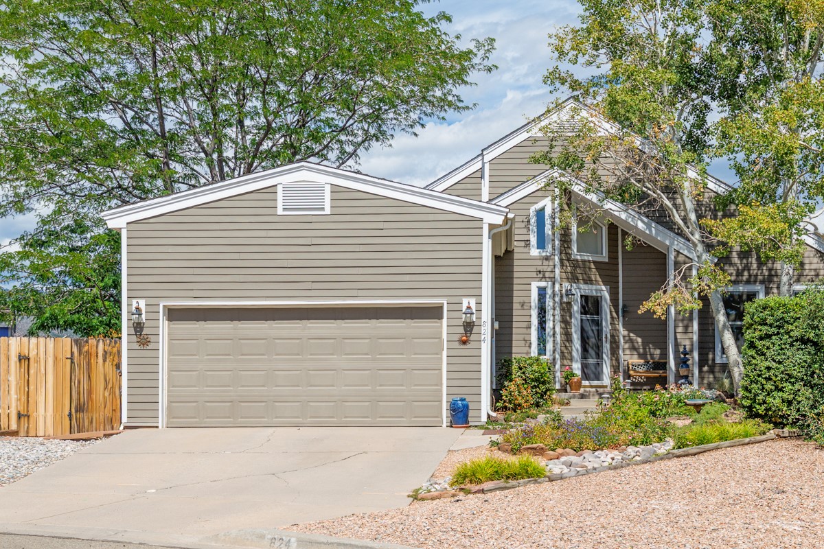 824 Kristi Lane — photo