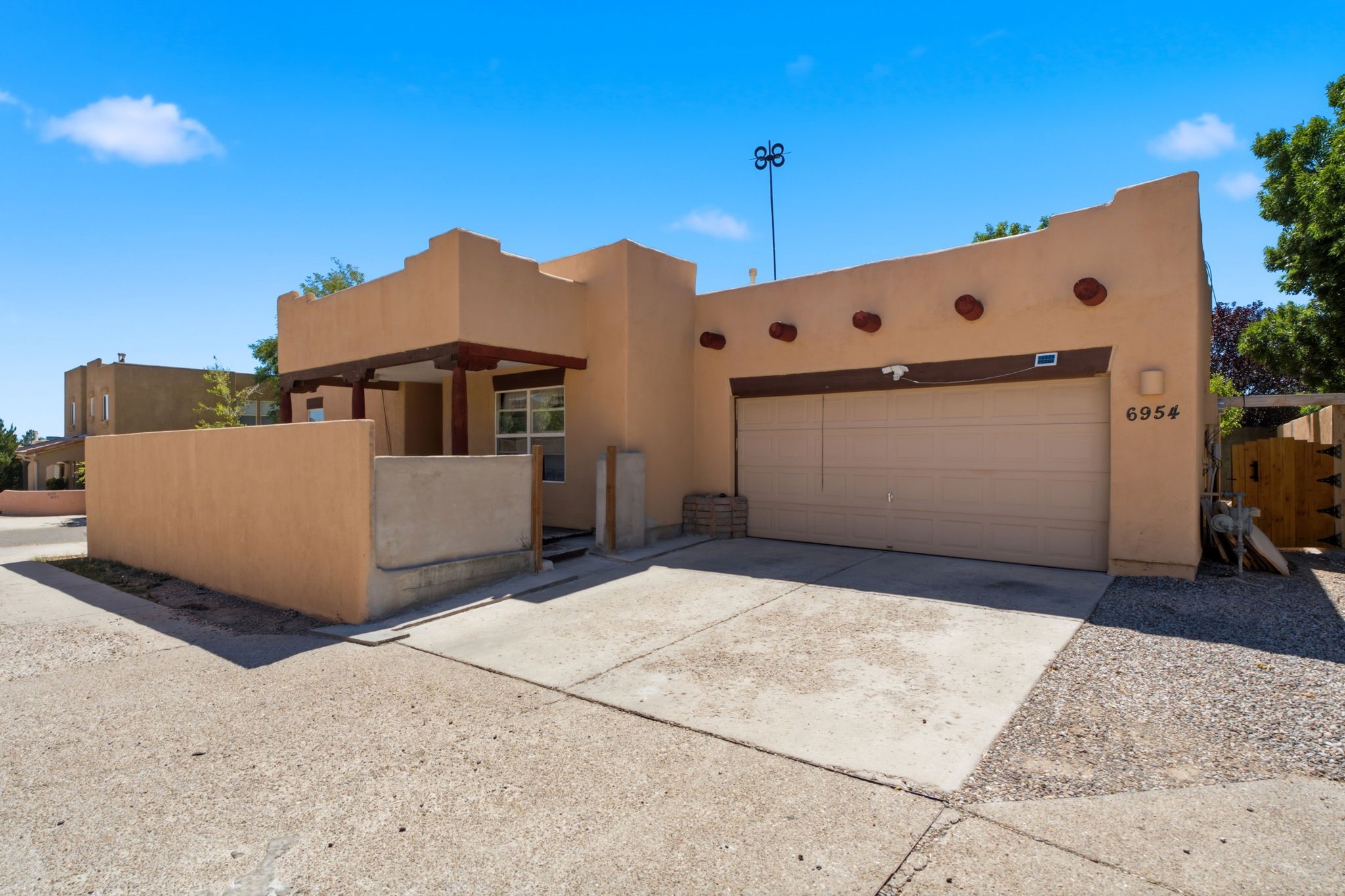 6954 Golden Mesa — photo