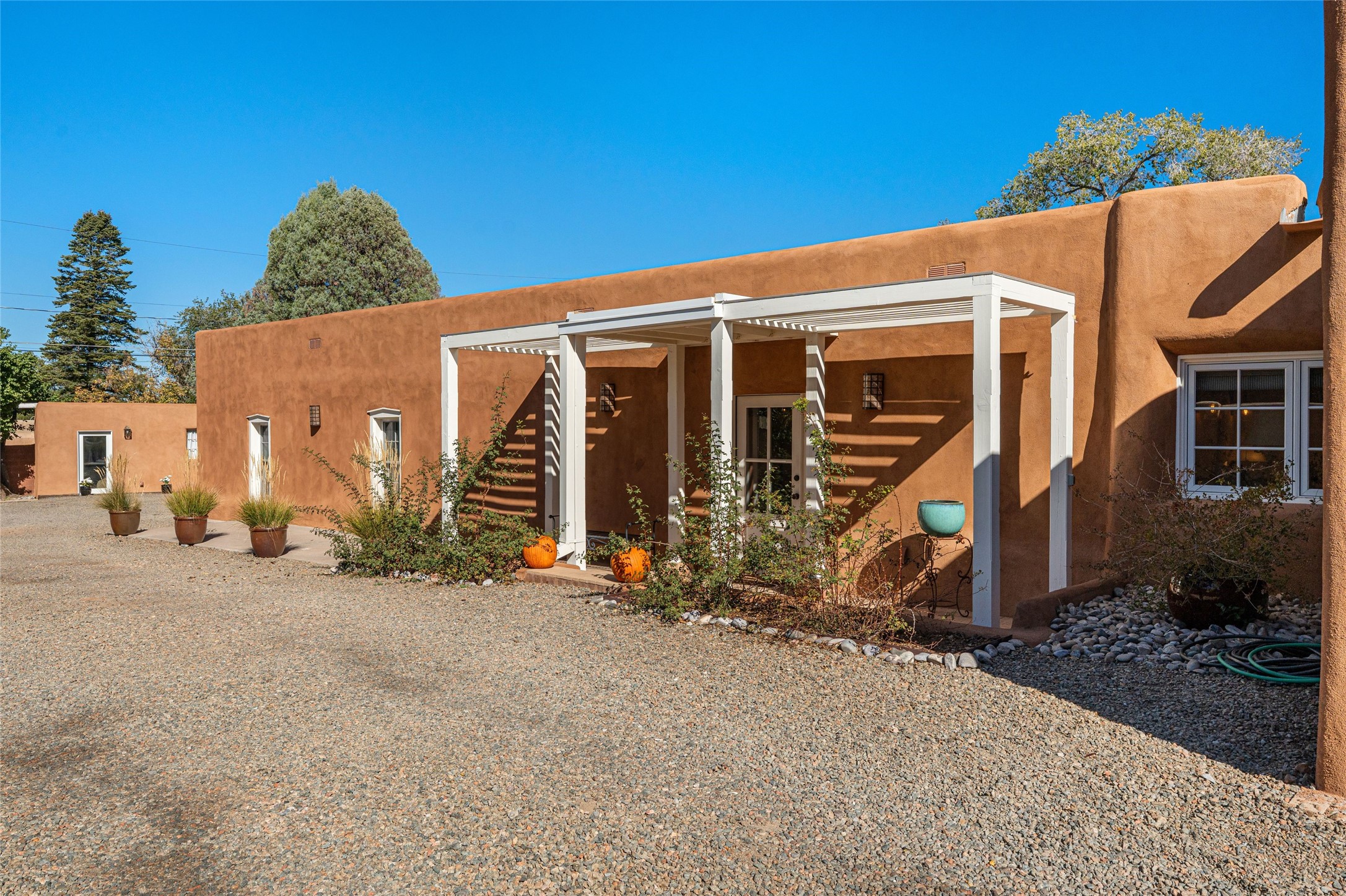 908 Galisteo Street — photo