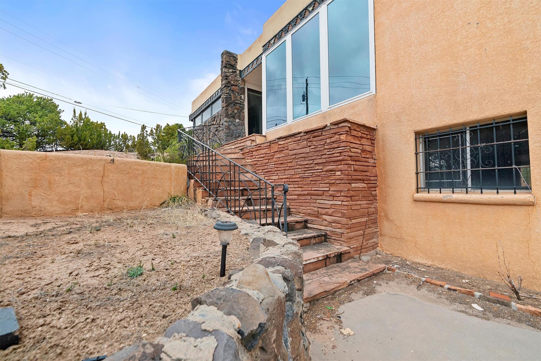 1023 Bishops Lodge — photo
