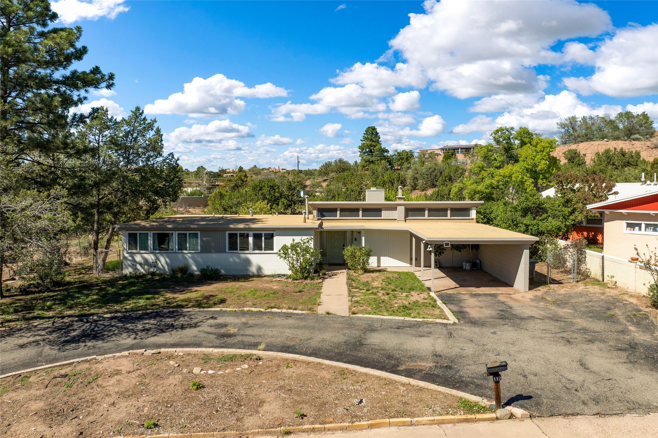 112 Valley Drive — photo