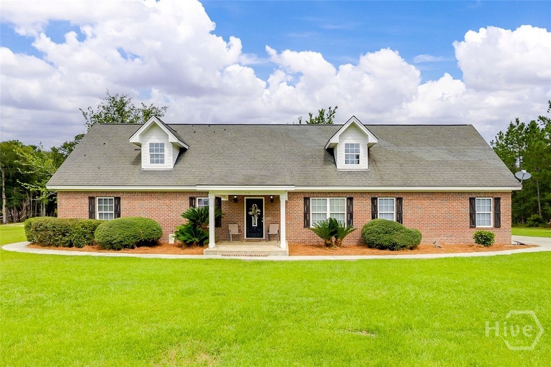 210 Middle Creek Road — photo