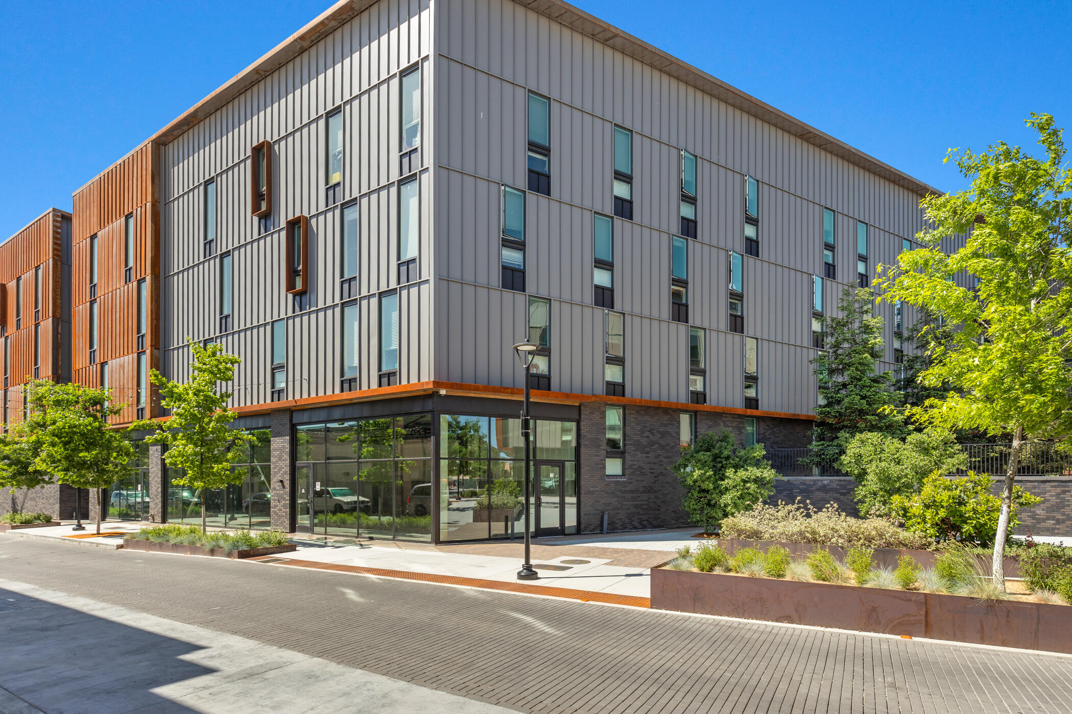 1585 California Street, Suite 100 — photo
