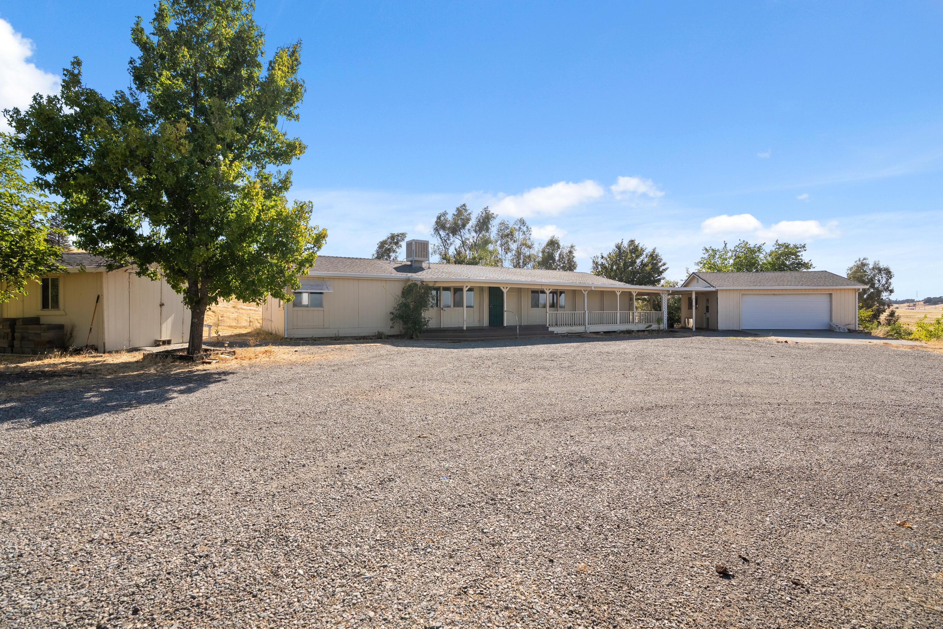 13905 Mendenhall Road — photo