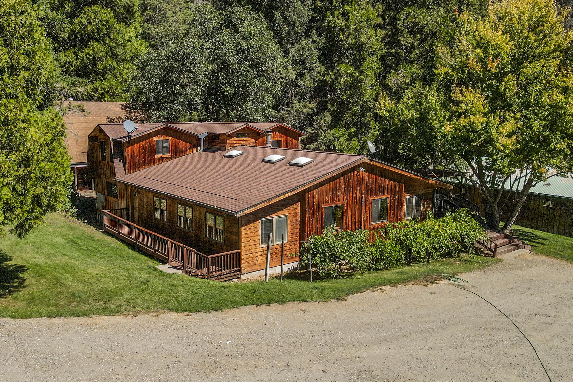 4481 Rush Creek Road — photo