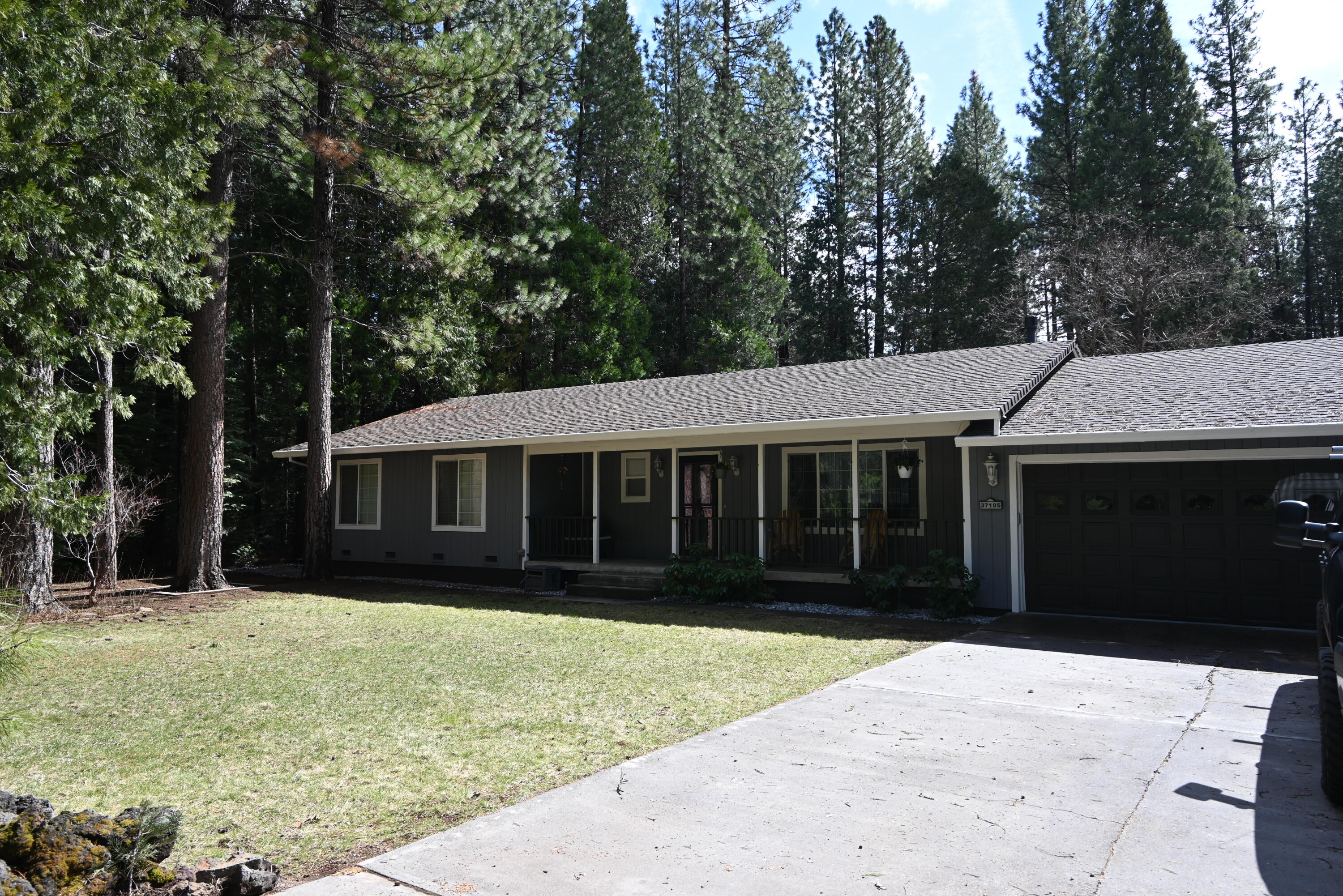 37105 Sapphire Road — photo