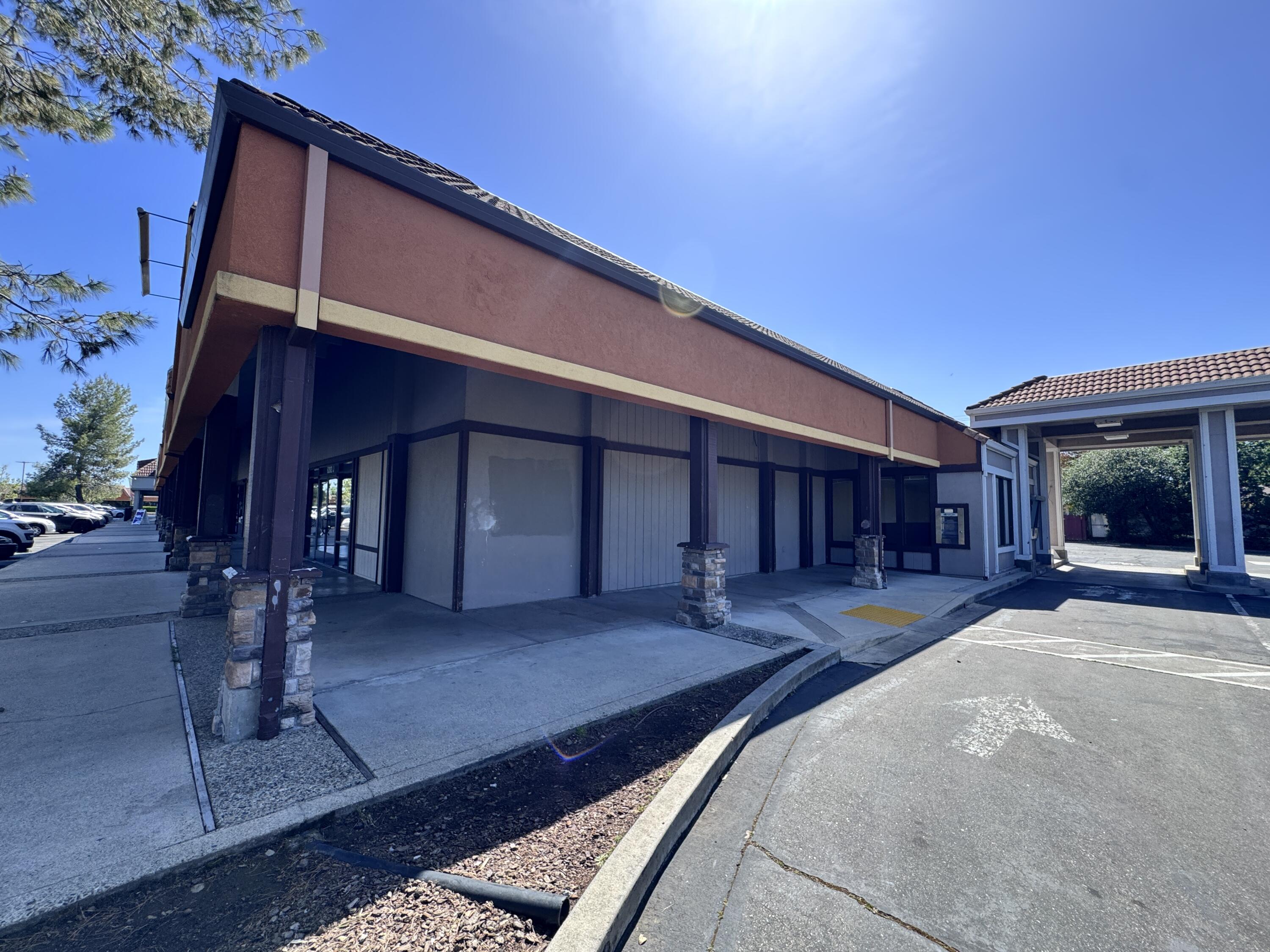 6392 Westside Road, Suite G — photo