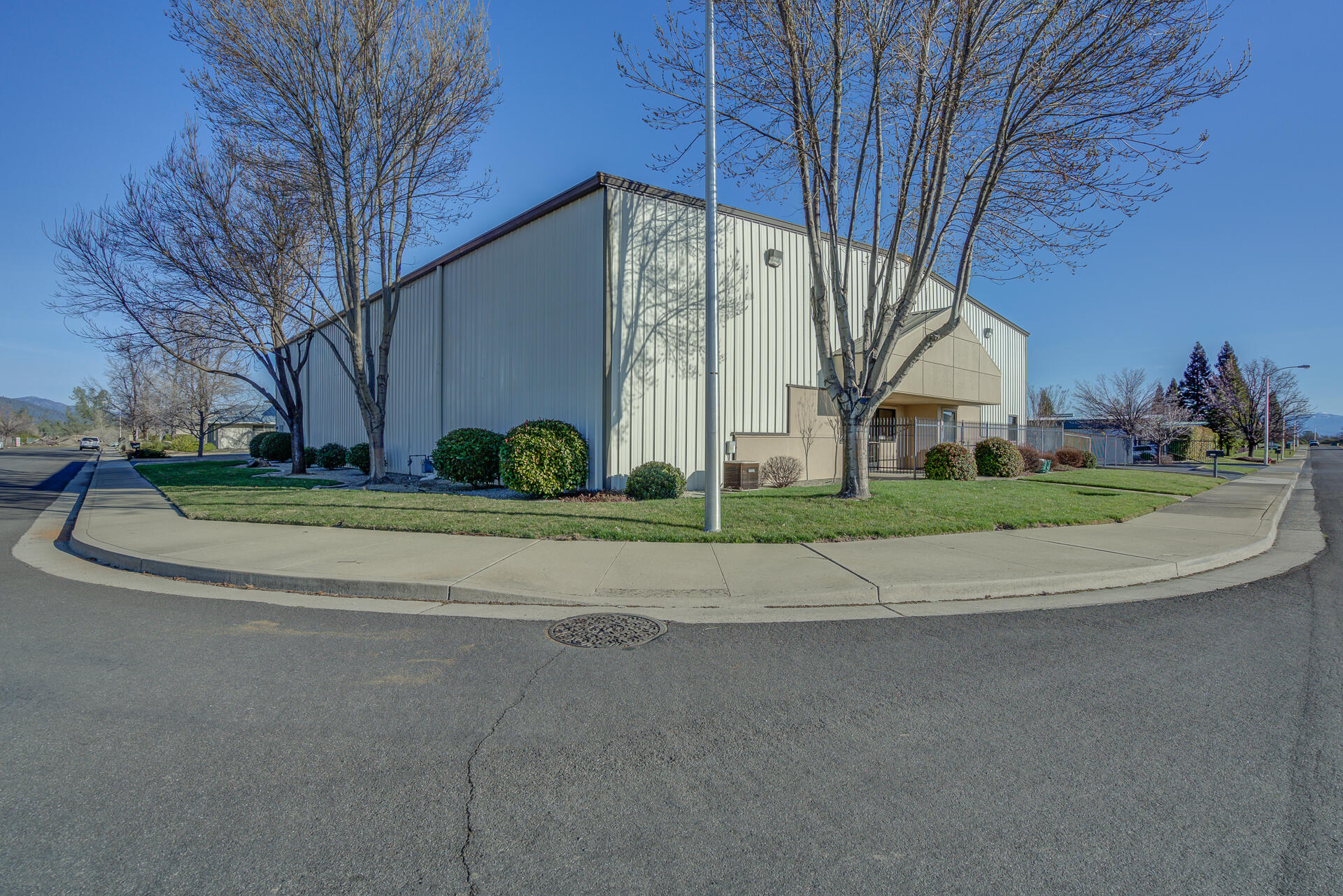 4606 Mountain Lakes Boulevard — photo