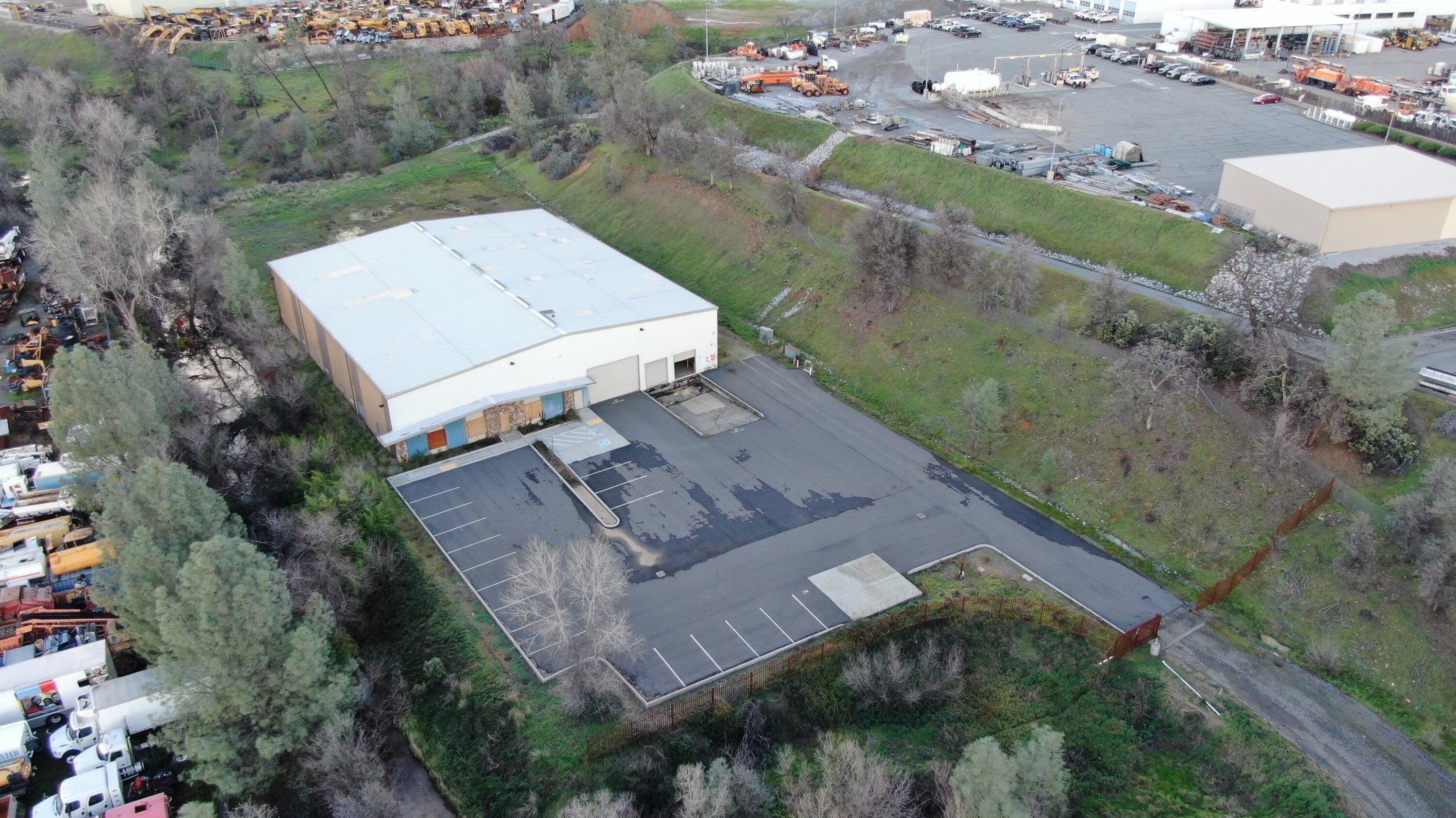 4948 Caterpillar Road — photo