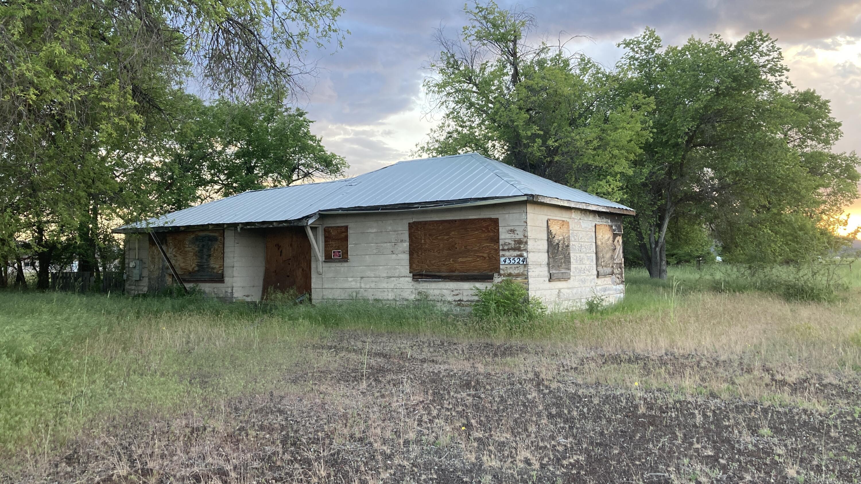 43524 E State Highway 299 — photo