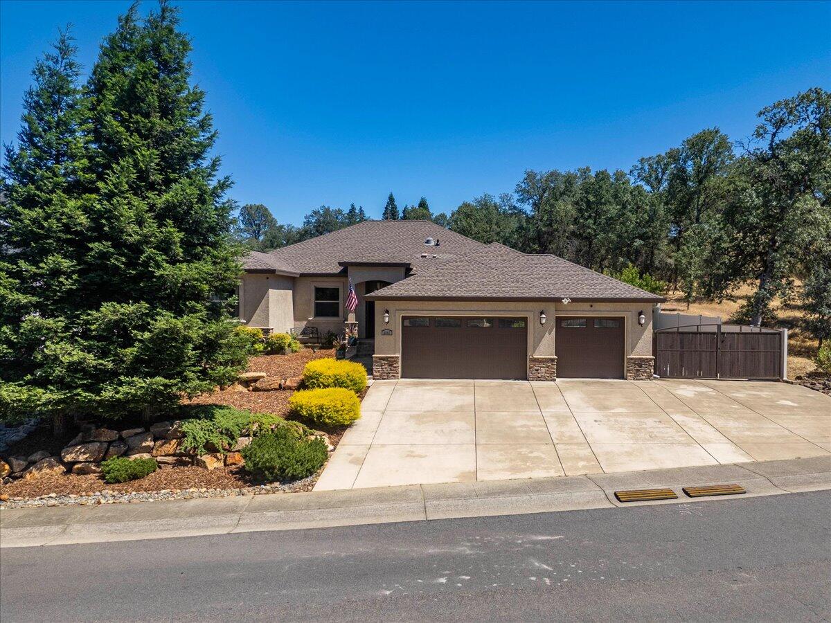 5697 Constitution Way — photo