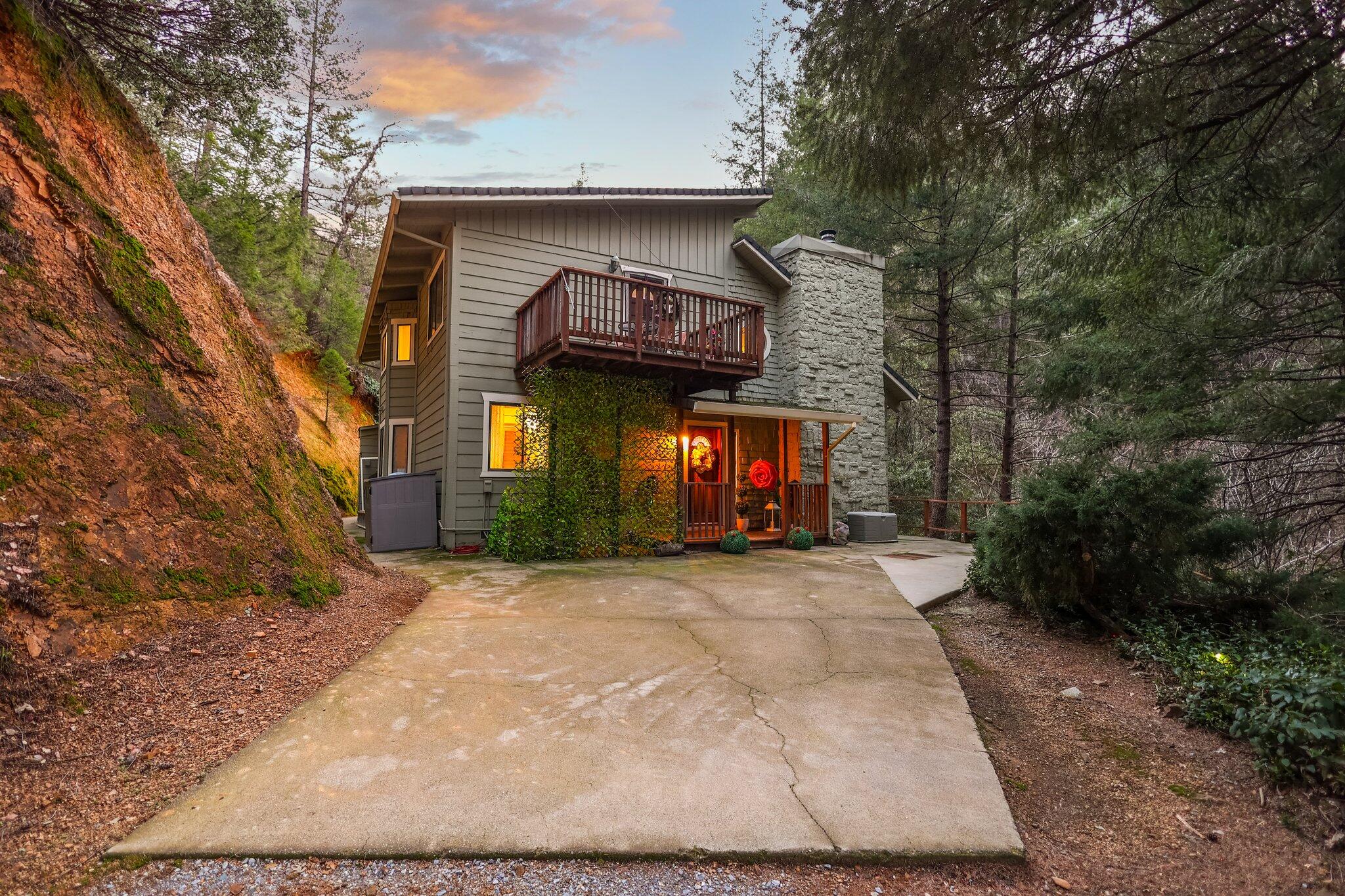 19563 Roaring Brook Way — photo
