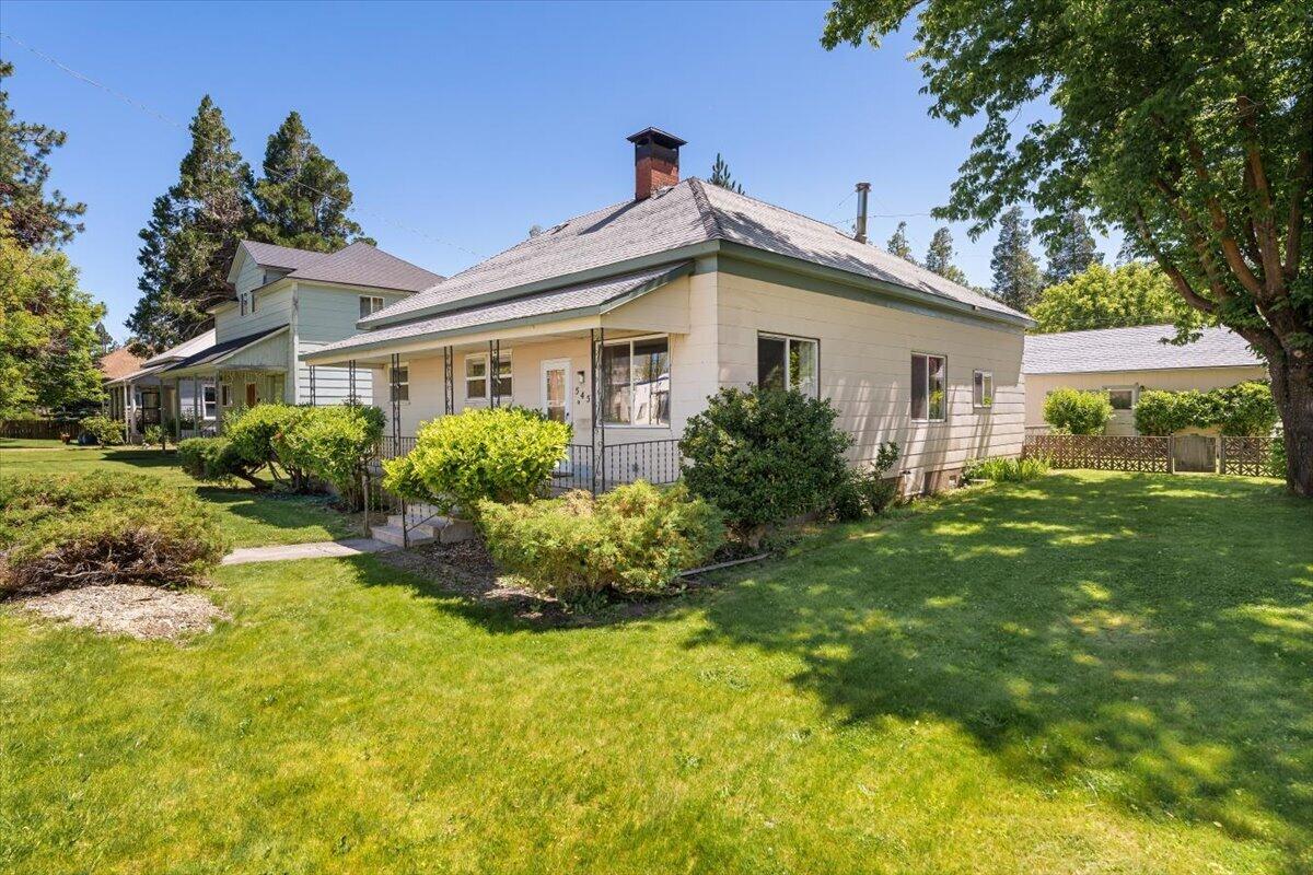 545 Main Street — photo