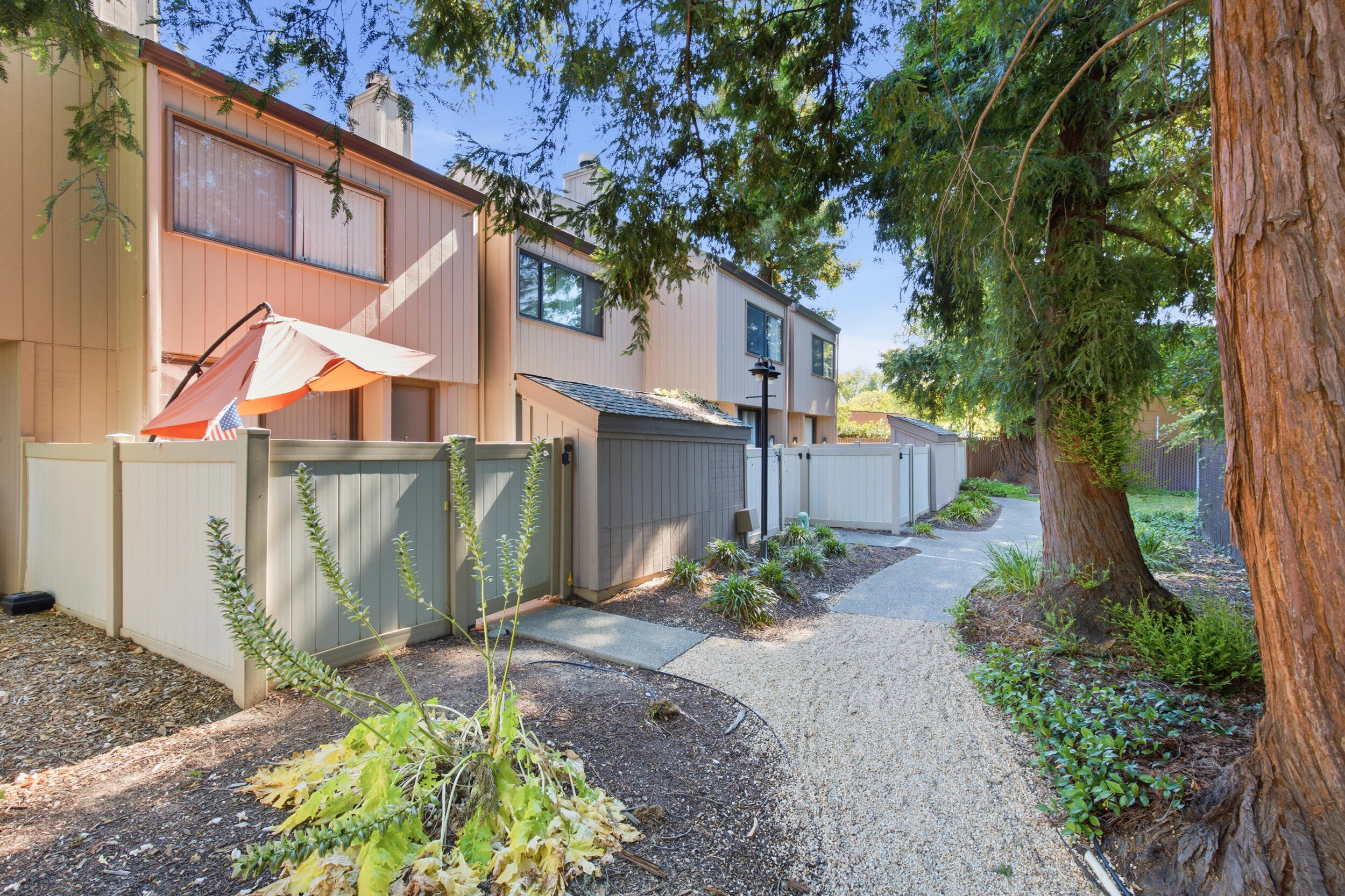536 Woodside Oaks, Apt 7 — photo