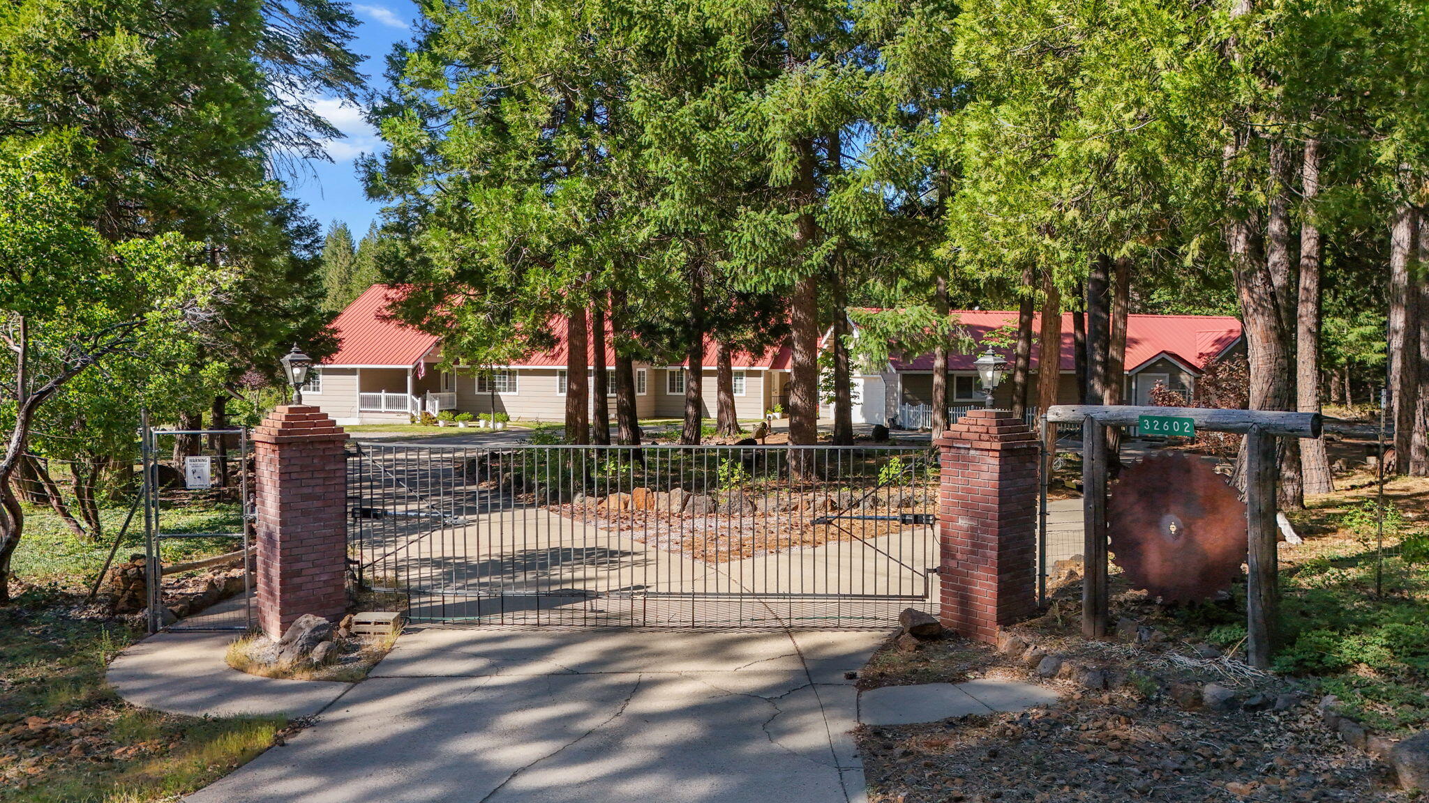 32602 Three Oaks Drive — photo
