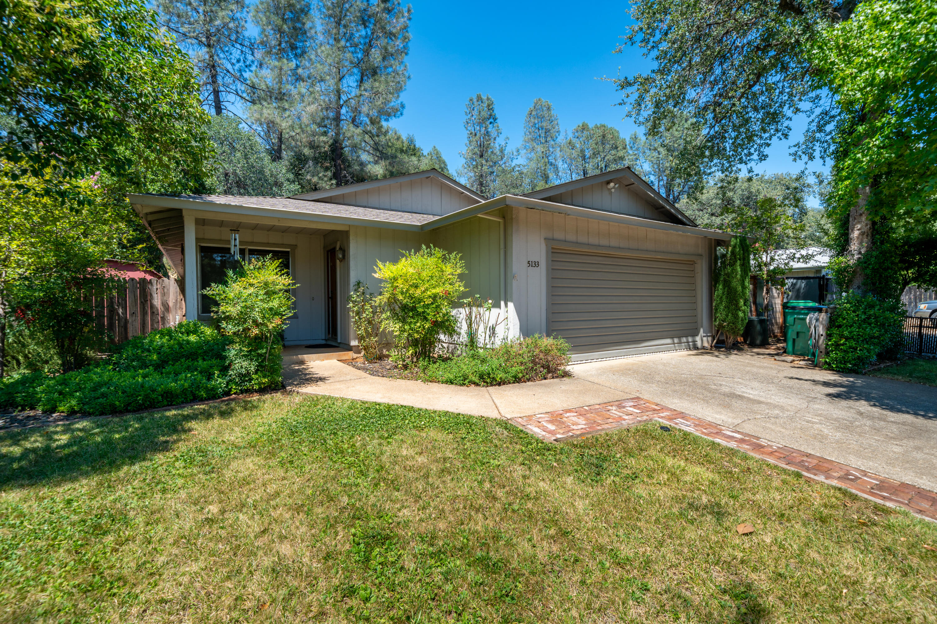 5133 Moon Shadow Court — photo
